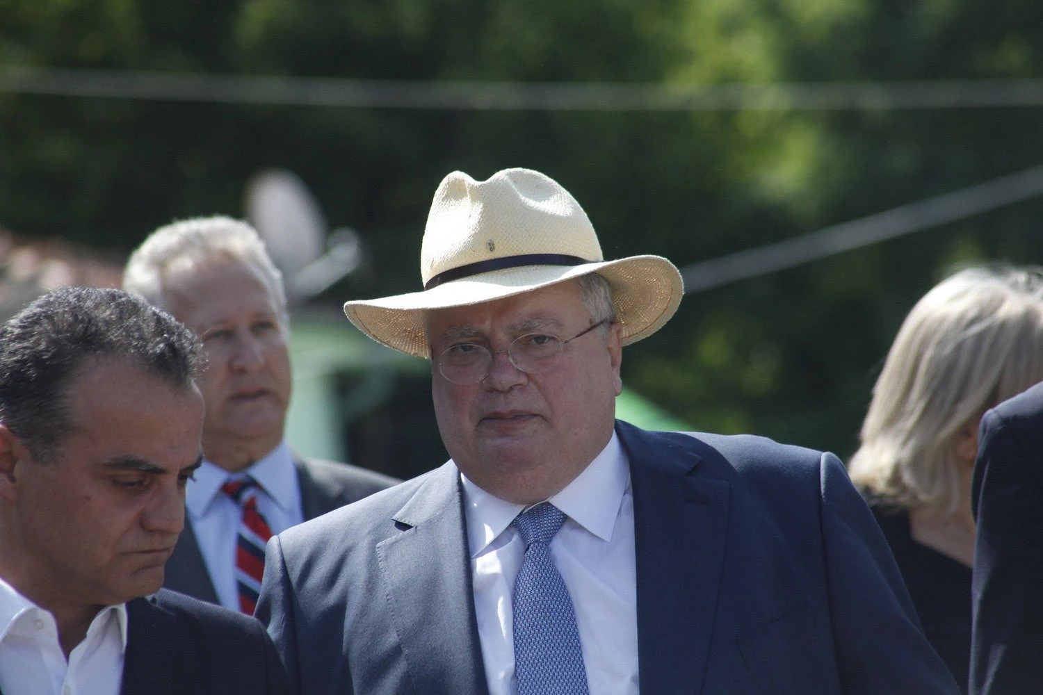 Τους τρομάζει η εθνική οργή – Κοτζιάς: Γιατί φωνάζουν το «φέρτε μας τα όπλα να πάρουμε τα Σκόπια;» – «Να παρέμβει εισαγγελέας»